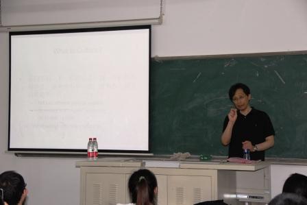 纽约市立大学布鲁克林学院鲁曙明教授来我院讲学